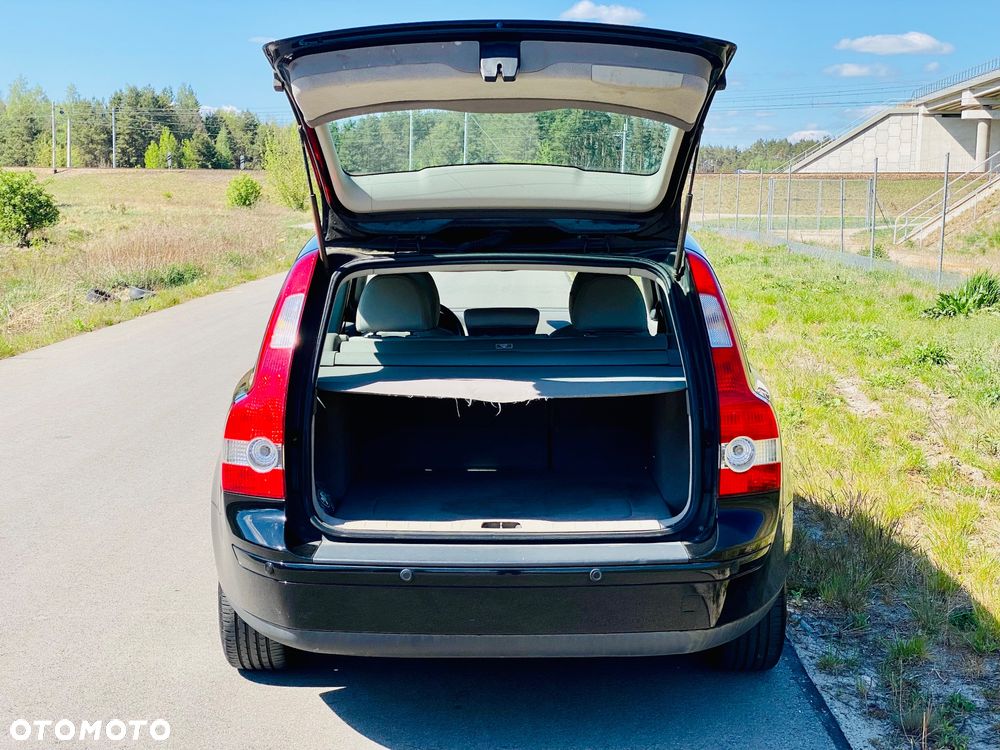 Volvo V50 1.8 Momentum - 11