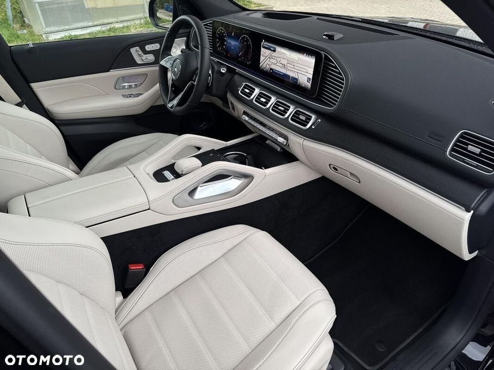 Mercedes-Benz GLE - 24