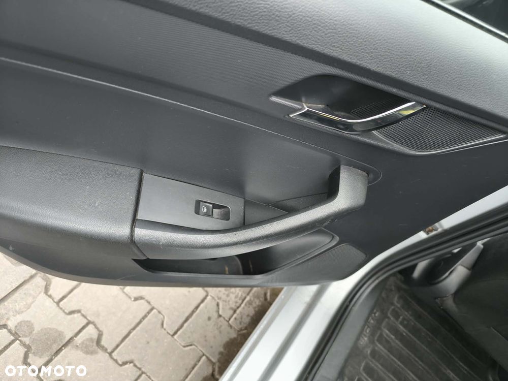 Skoda RAPID 1.6 TDI DPF Ambition - 13