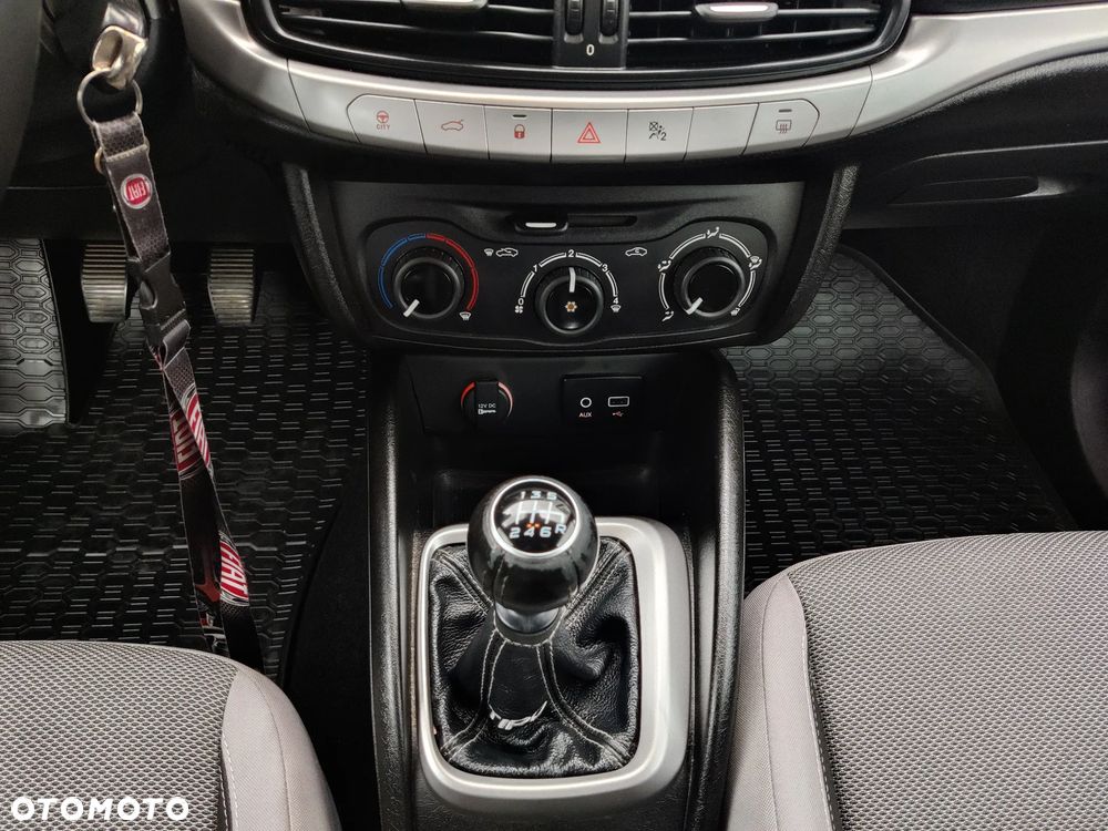 Fiat Tipo 1.4 16V Lounge - 12