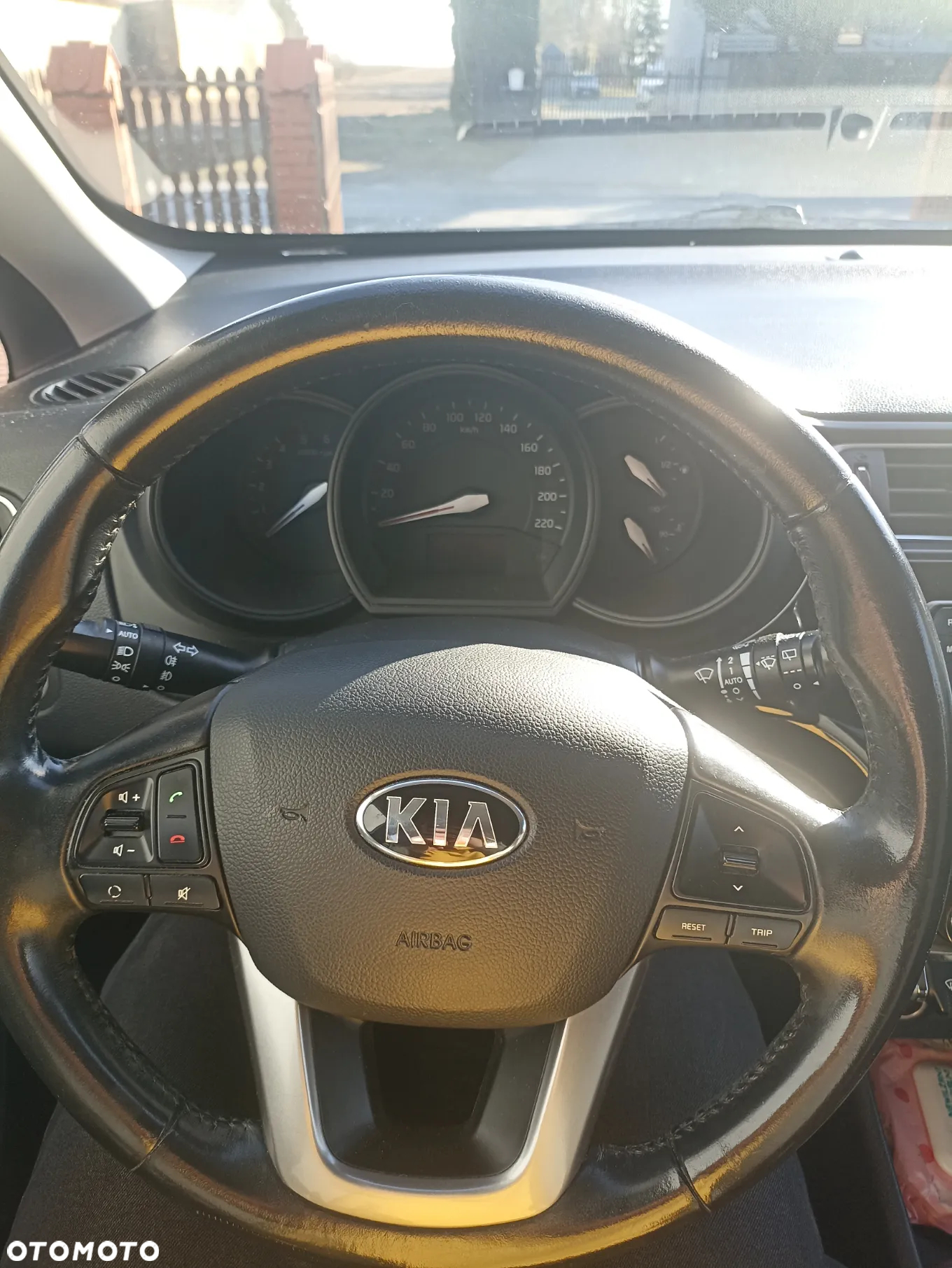 Kia Rio 1.4 crdi XL - 11