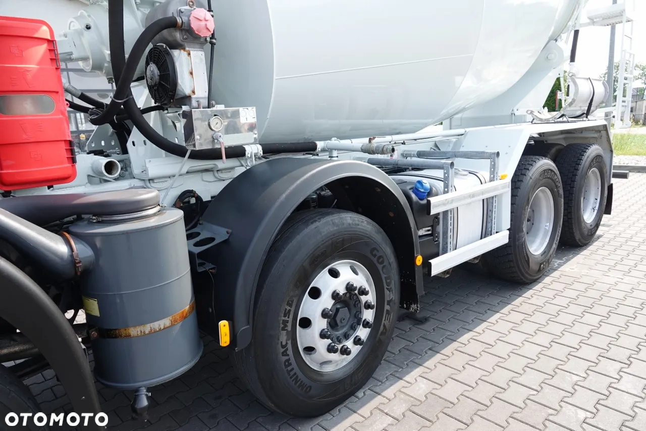 Iveco TRAKKER 400 / 8X4 / BETONOMIESZARKA 9 M3 / LIEBHERR / ALUFELGI / EURO 6 - 7