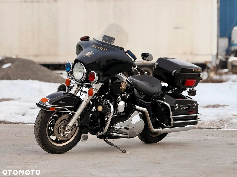 Harley-Davidson FLHT Electra Glide Standard - 2