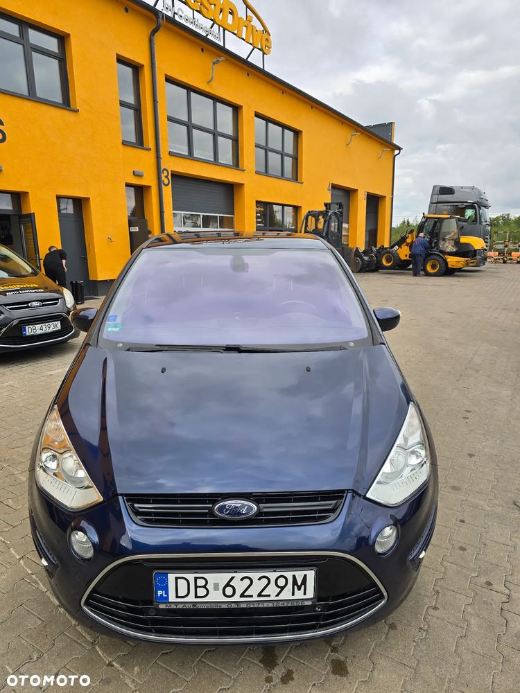 Ford S-Max 2011 photo 2