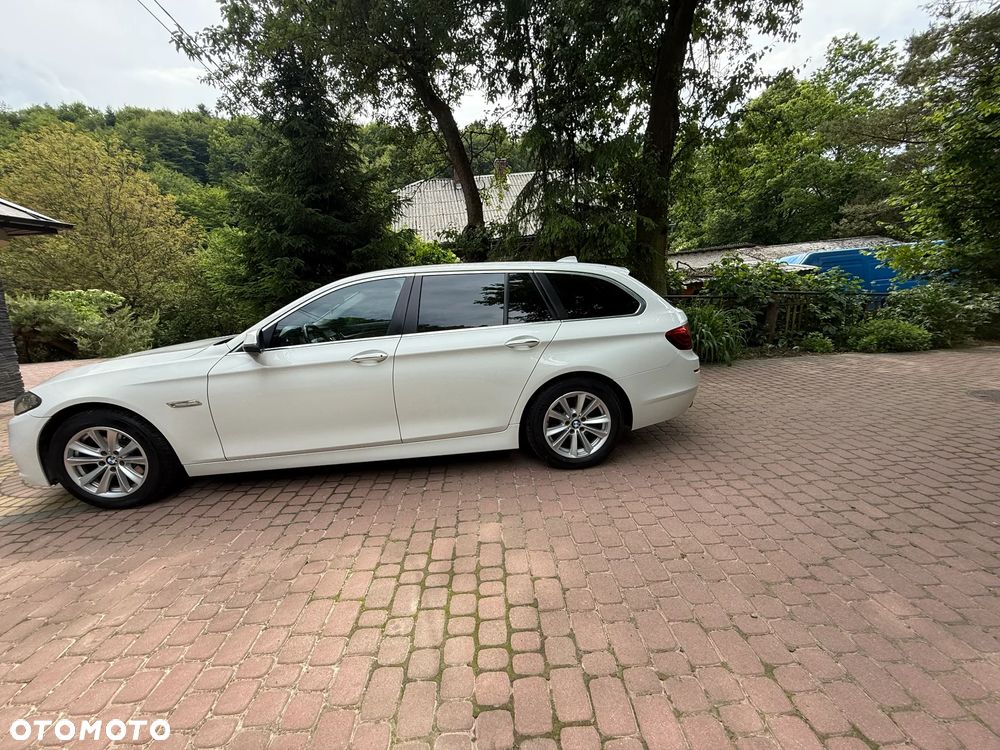 BMW Seria 5 520d xDrive - 7