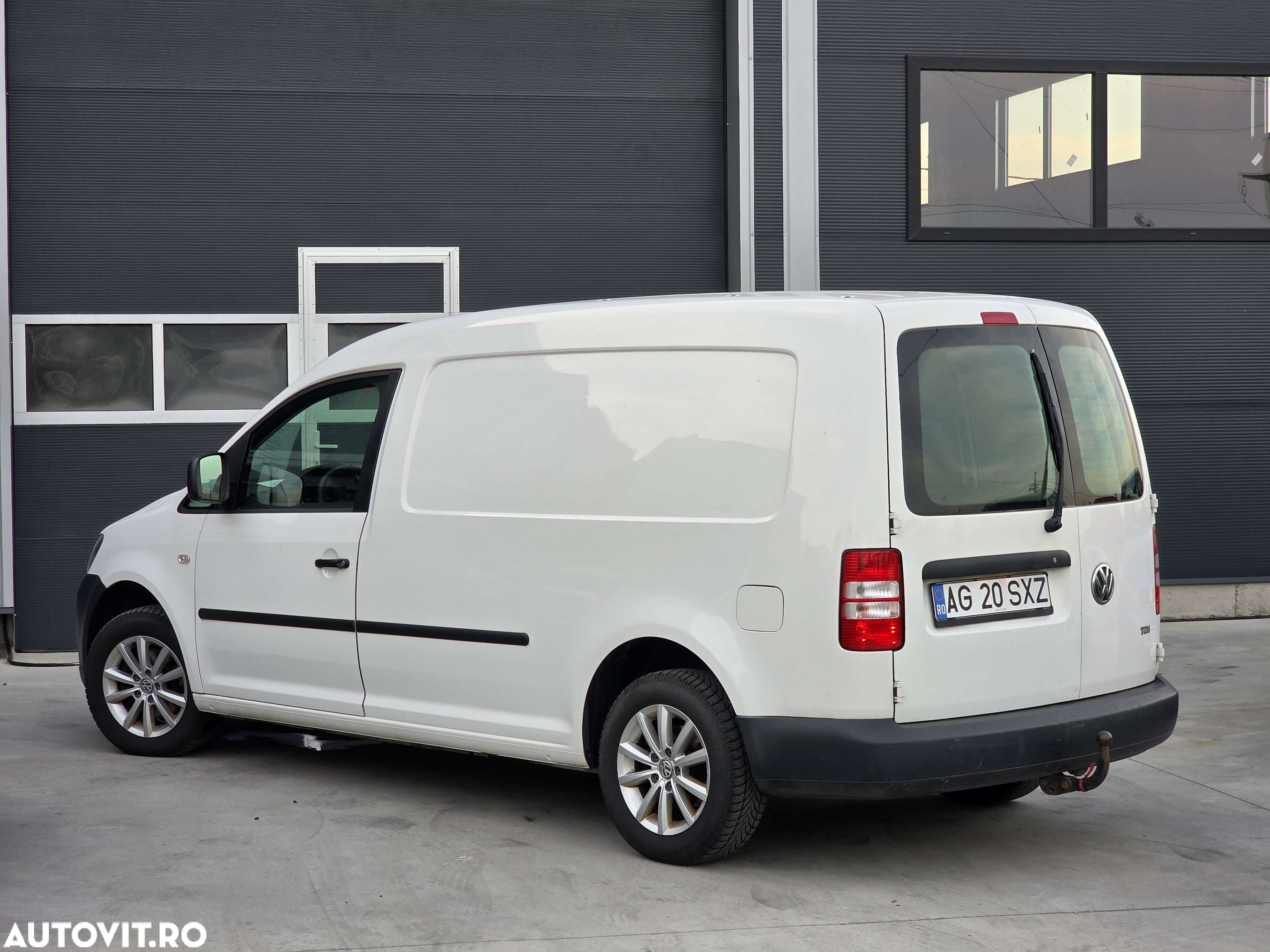 Volkswagen Caddy - 4