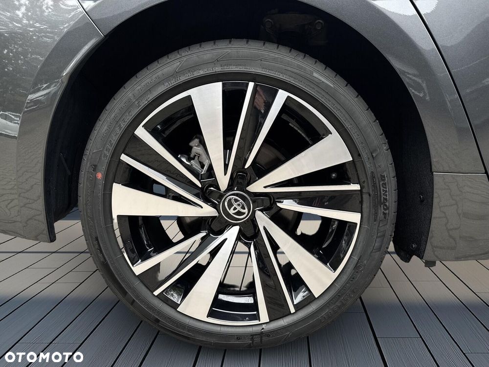 Toyota Corolla 1.8 Hybrid Style - 32
