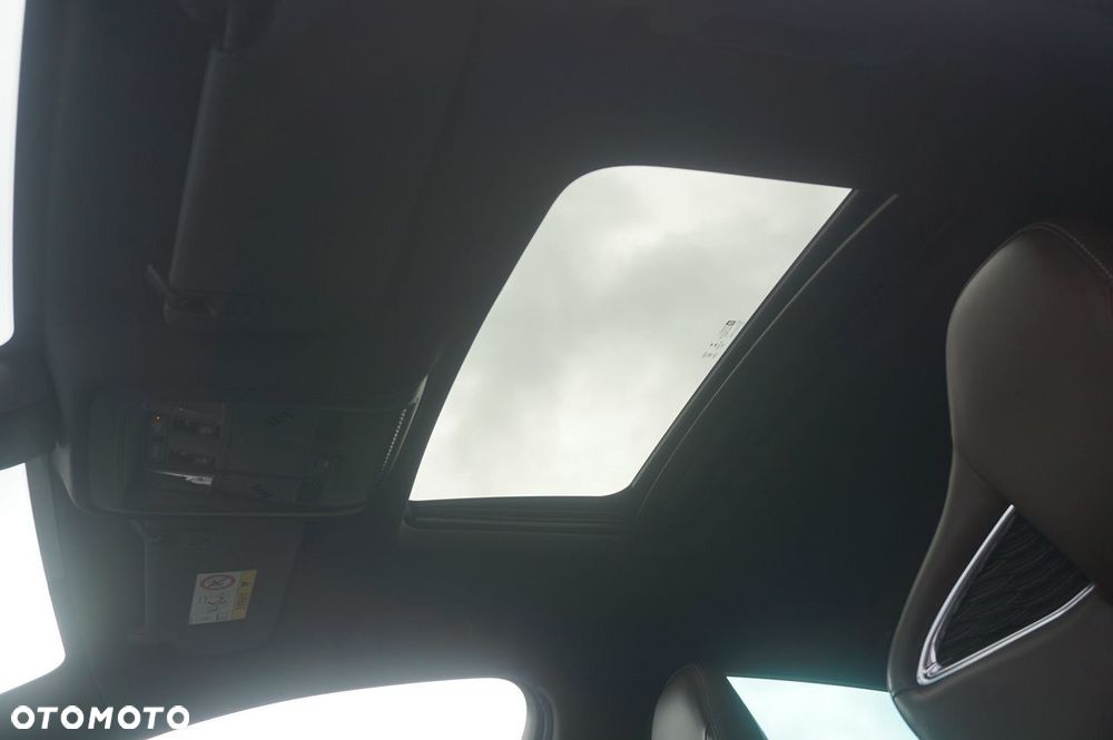 Opel Insignia 2.0 T 4x4 GSi + S&S - 35