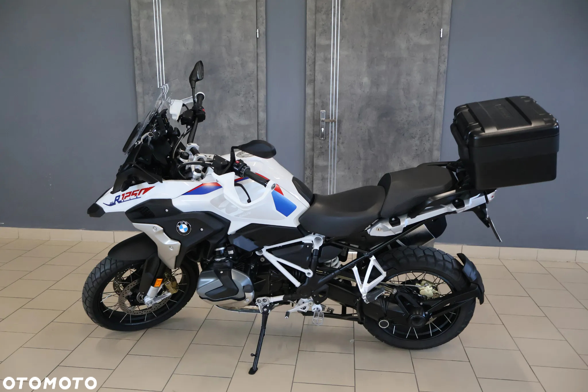 BMW R - 18