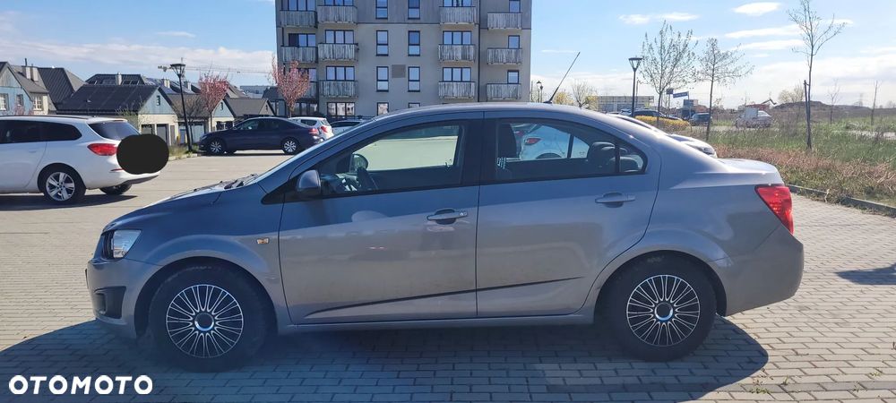 Chevrolet Aveo 1.4 16V LS - 3