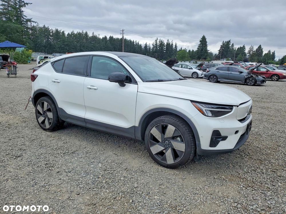 Volvo C40 Recharge Twin Motor Plus - 5