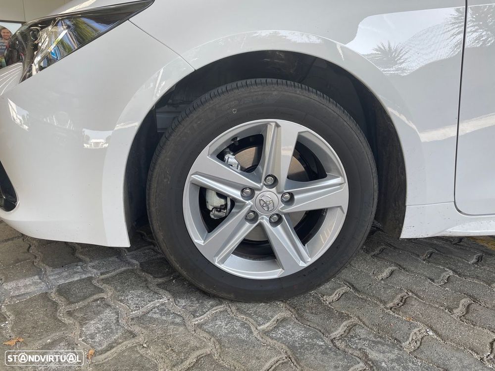 Toyota Corolla Touring Sports - 16