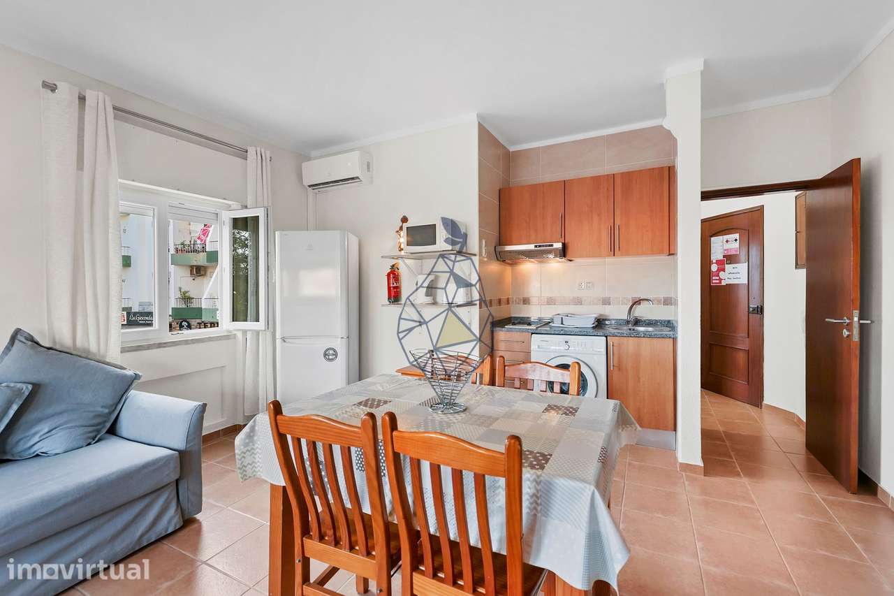 Apartamento T1 Renovado a dois passos do Areal da Praia da Rocha - Grande imagem: 5/35