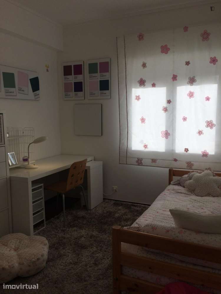 Quarto - localizado em Oeiras Lisbon - Grande imagem: 4/52