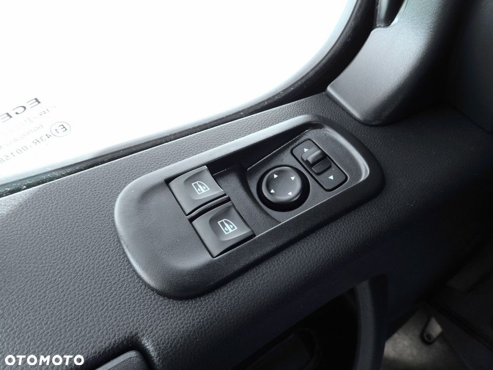 Renault MASTER PLANDEKA 10 PALET WEBASTO TEMPOMAT LEDY KLIMATYZACJA  165KM - 28