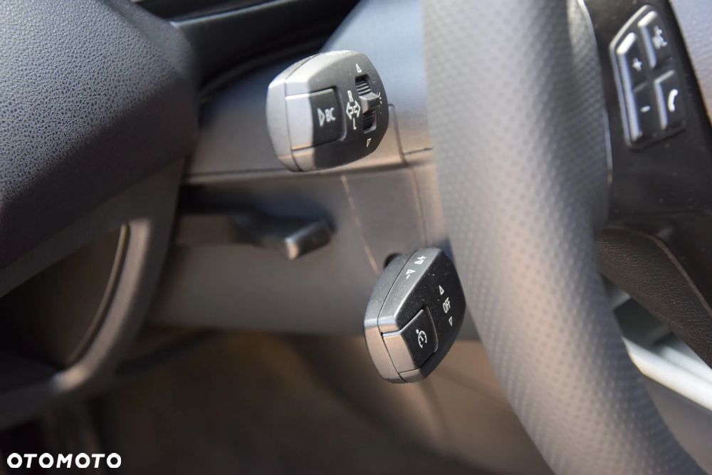 BMW Seria 1 118d - 25