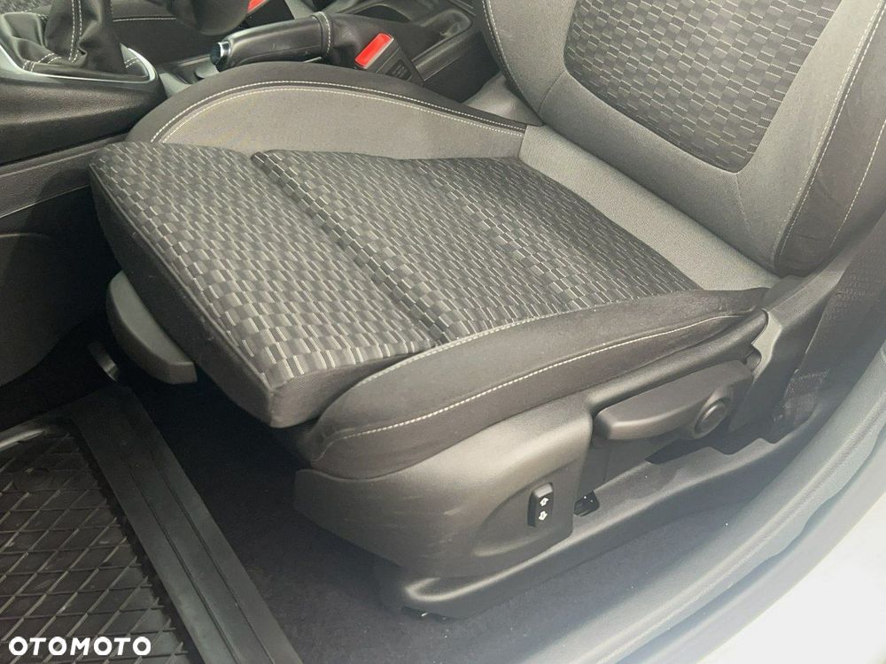 Opel Astra - 17