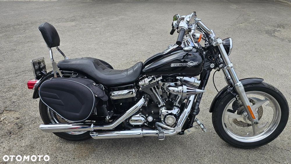 Harley-Davidson Dyna Super Glide - 40