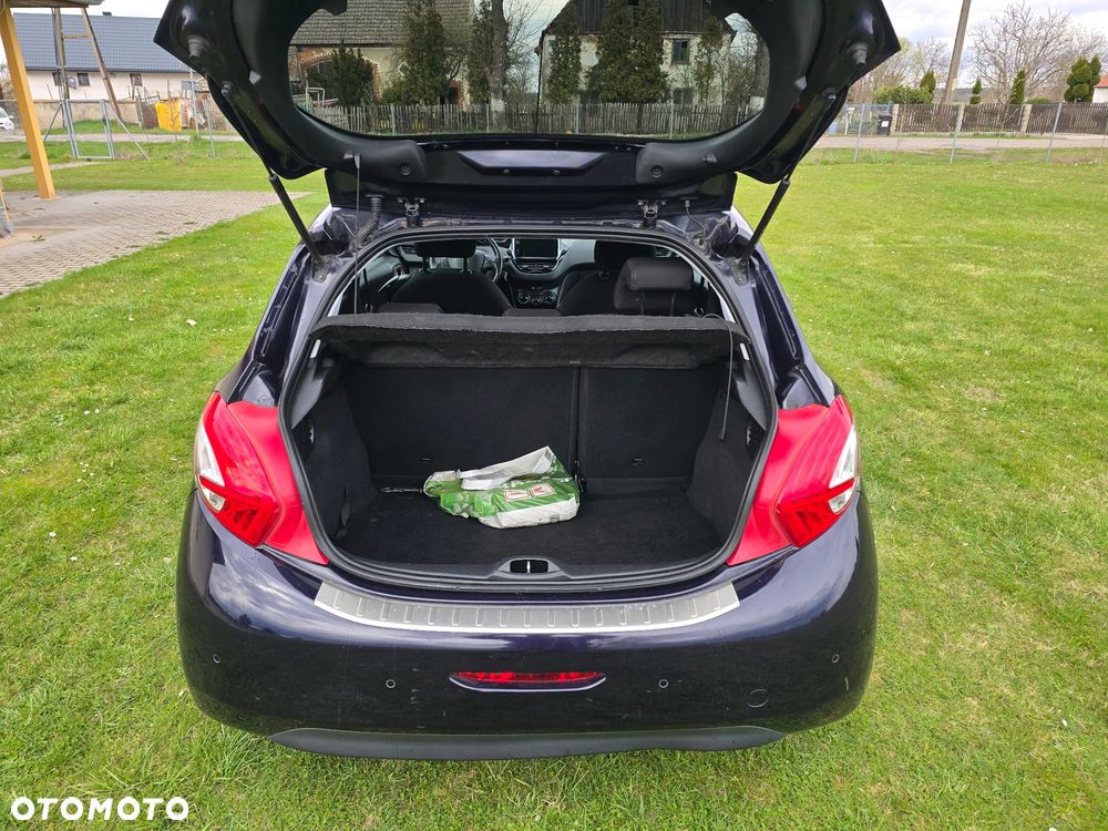 Peugeot 208 82 VTI Style - 5