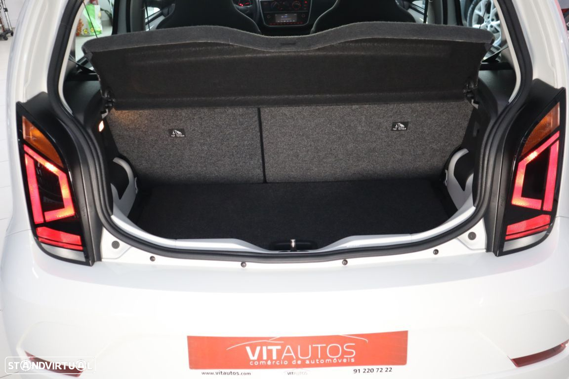 VW Up! 1.0 Move - 16
