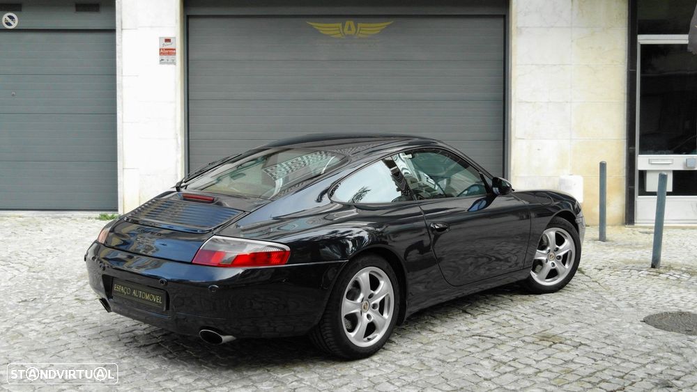 Porsche 911 (996) Carrera Coupé - 22