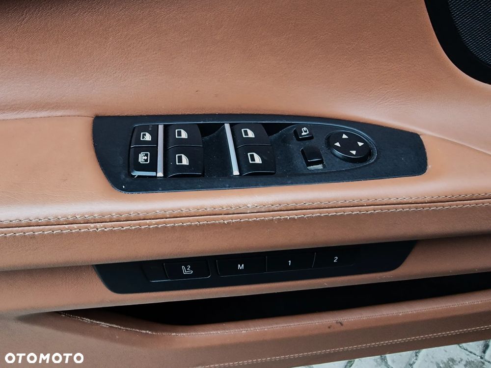 BMW Seria 7 740d - 17