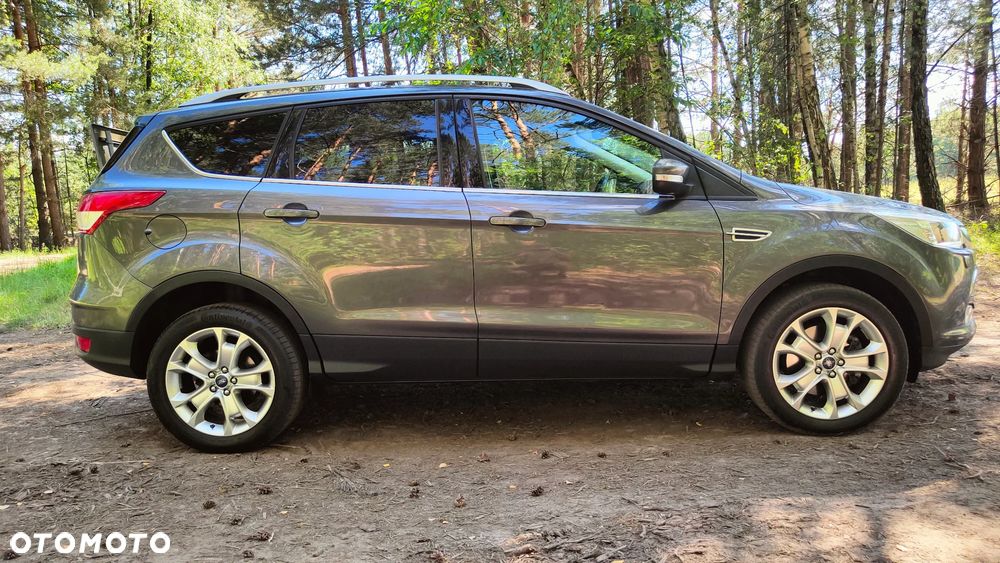 Ford Kuga 2.0 TDCi 4x4 Titanium - 12