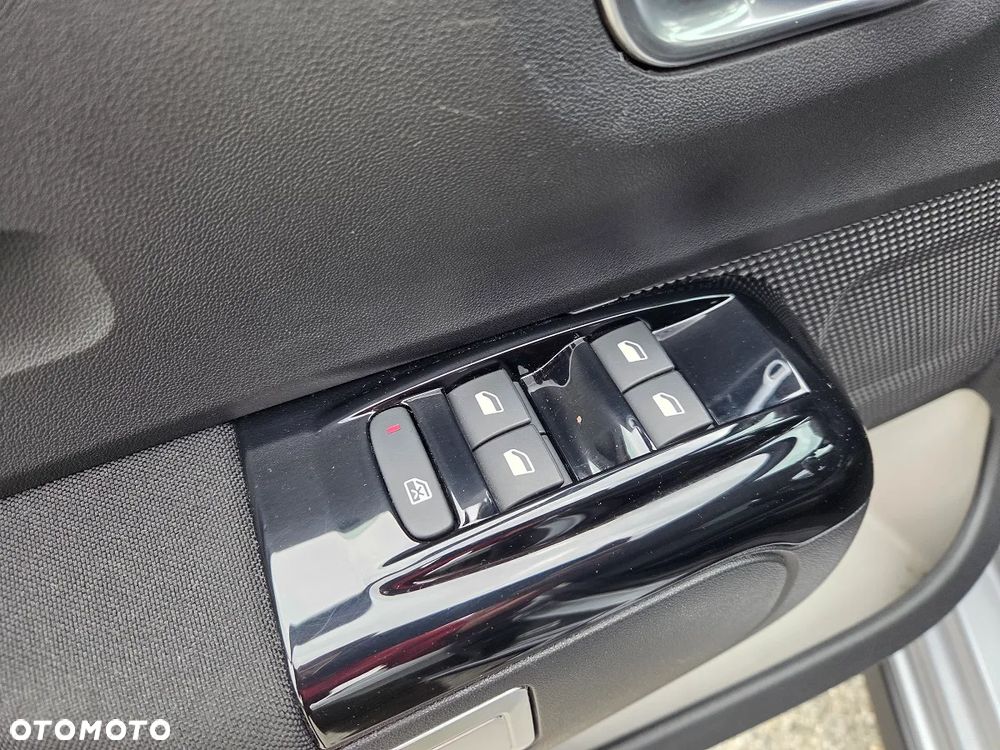 Citroën C3 Pure Tech 82 LIVE - 25