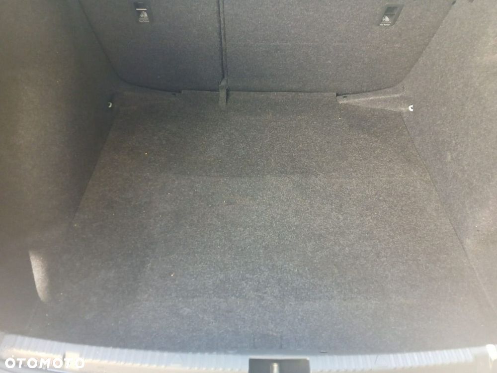 Skoda RAPID Spb 1.0 TSI Ambition - 25