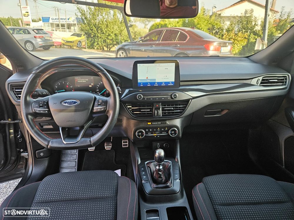 Ford Focus SW 1.0 EcoBoost ST-Line - 17