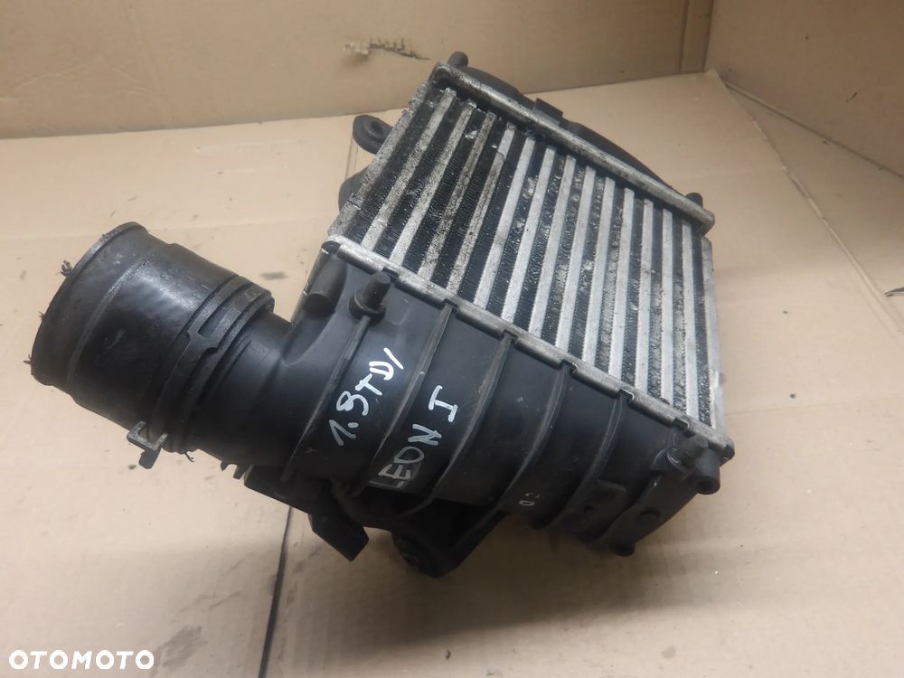 SEAT LEON I 1.9TDI CHŁODNICA POWIETRZA INTERCOOLER 1J0145803S - 3