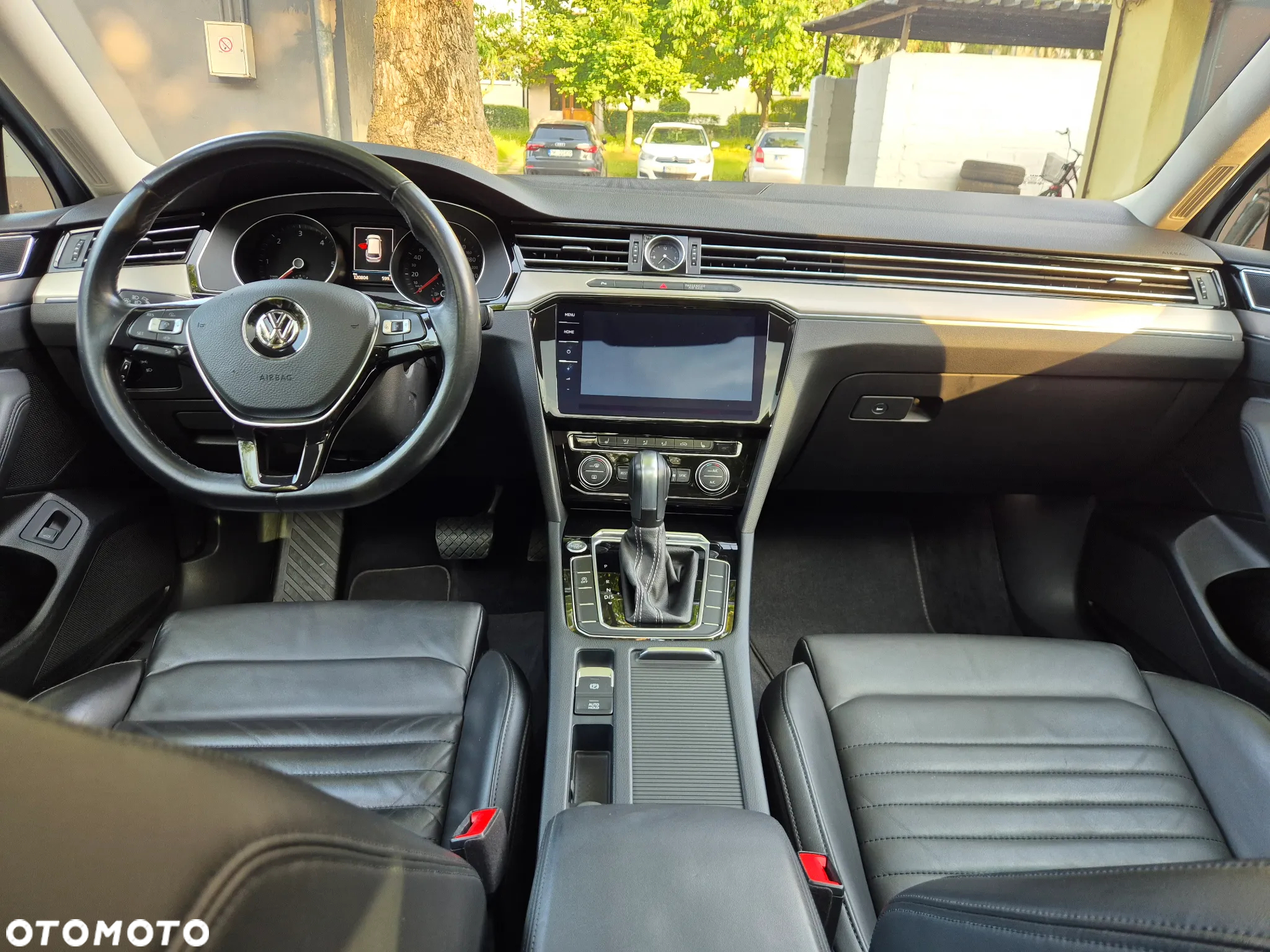 Volkswagen Passat - 13