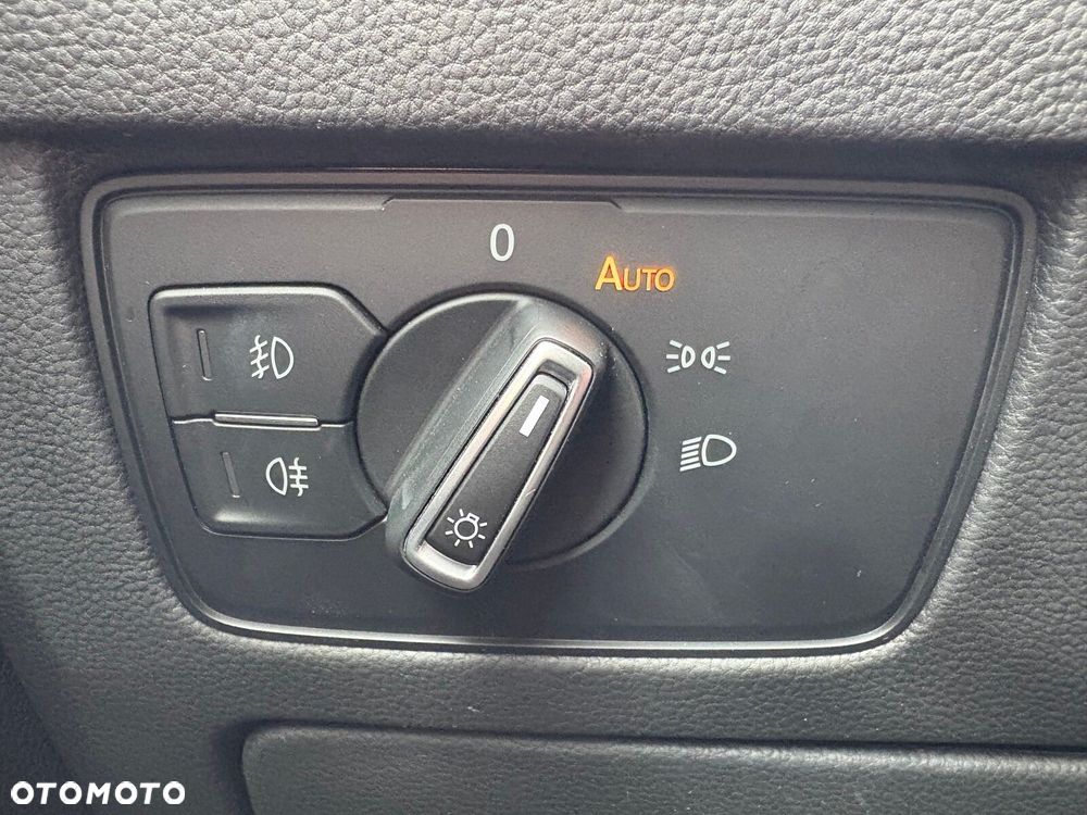 Volkswagen Passat - 26