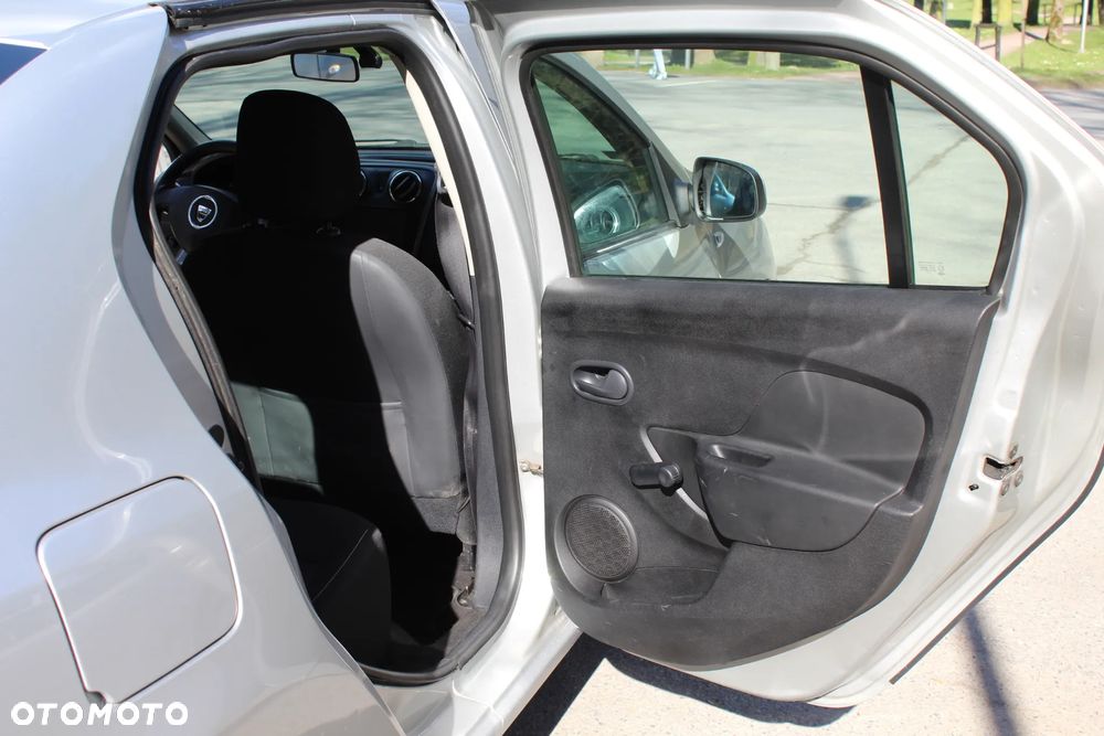 Dacia Logan 1.2 16V Ambiance - 22