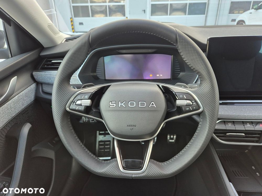 Skoda Octavia 2.0 TDI Selection DSG - 32