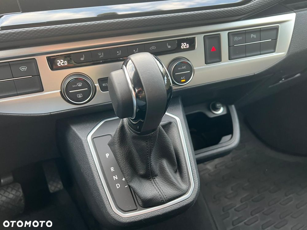 Volkswagen Multivan 2.0 TDI L1 Style DSG - 11