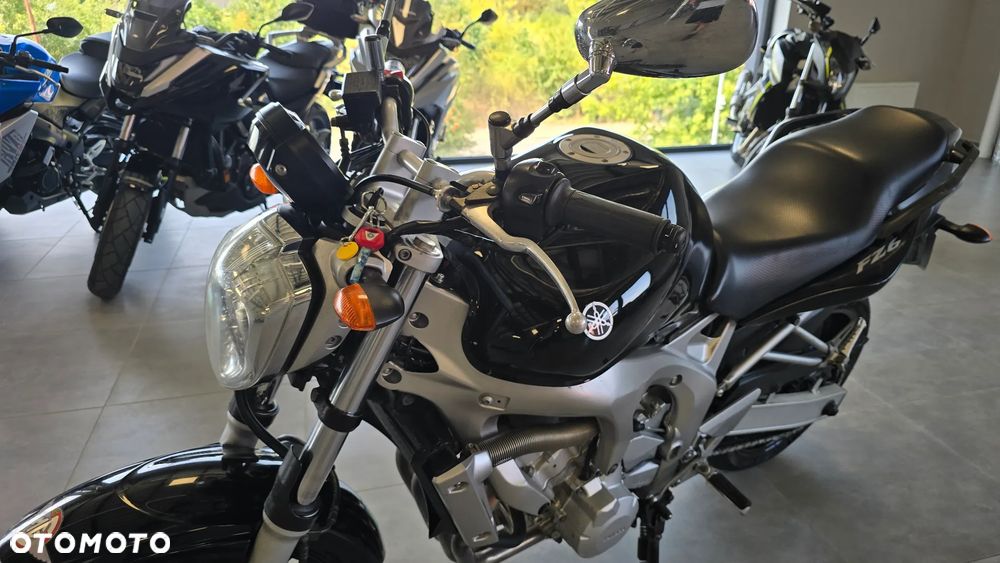 Yamaha FZ6 - 4