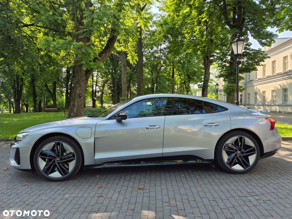 Audi e-tron GT - 4