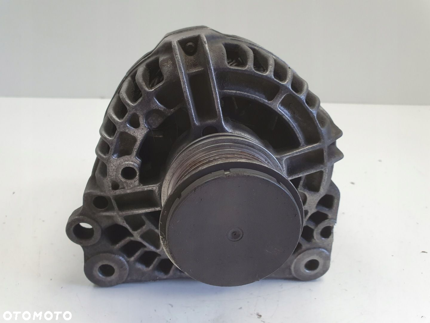 Audi TT 1.8 T ALTERNATOR bosch 028903028E 120A - 3