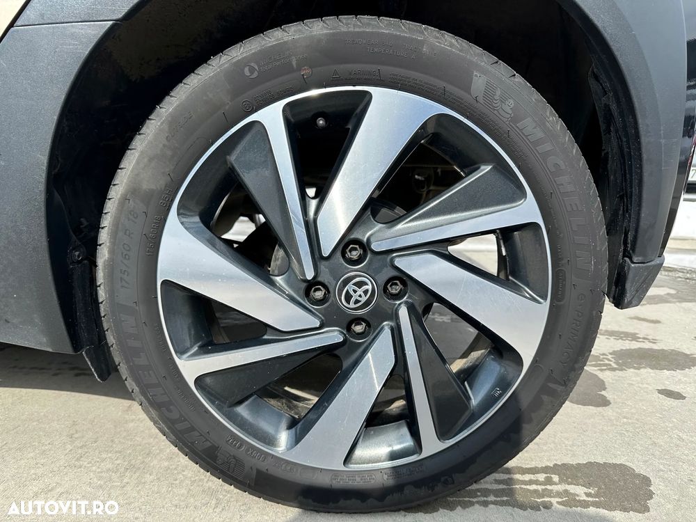 Toyota Aygo X 1.0l CVT Exclusive - 29