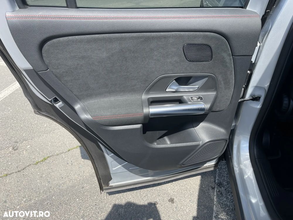 Mercedes-Benz GLA AMG 35 4MATIC AMG Speedshift DCT 8G - 23