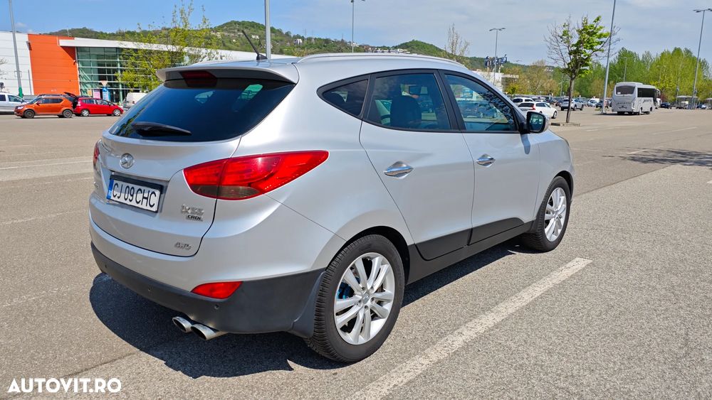 Hyundai ix35 2.0 CRDI High 4WD GLS Aut. Premium - 3