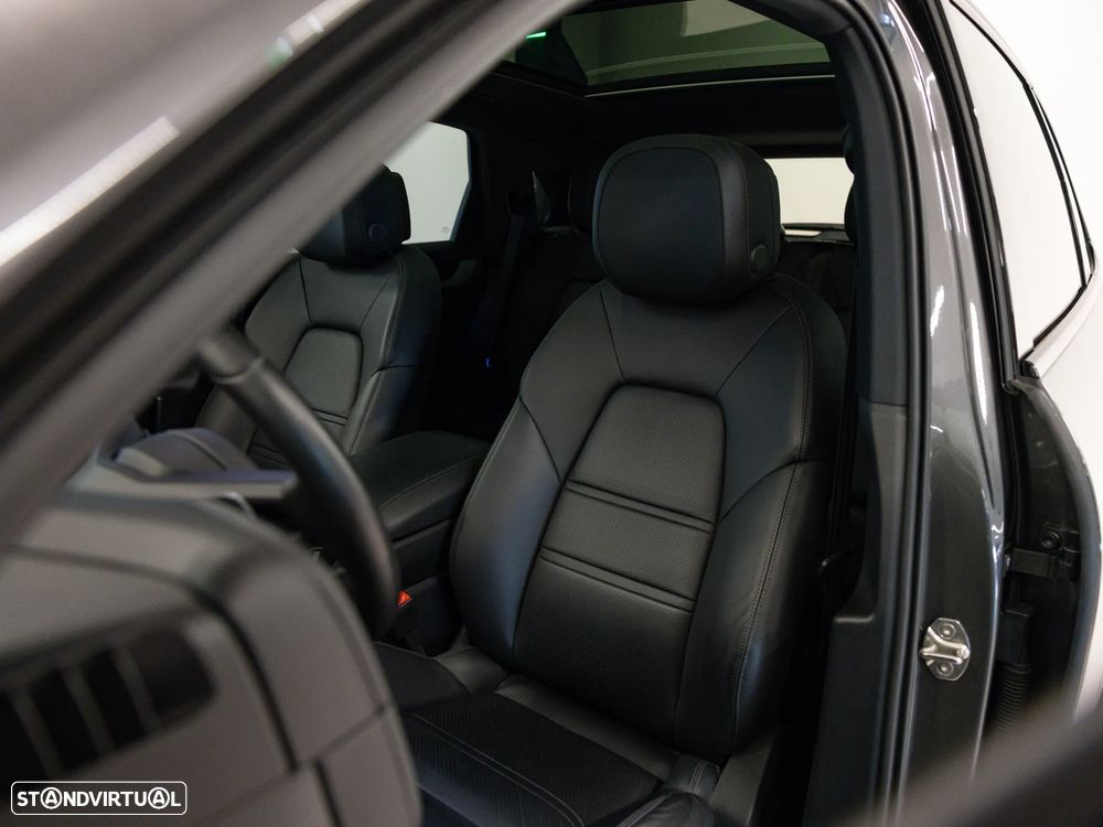 Porsche Cayenne E-Hybrid - 22