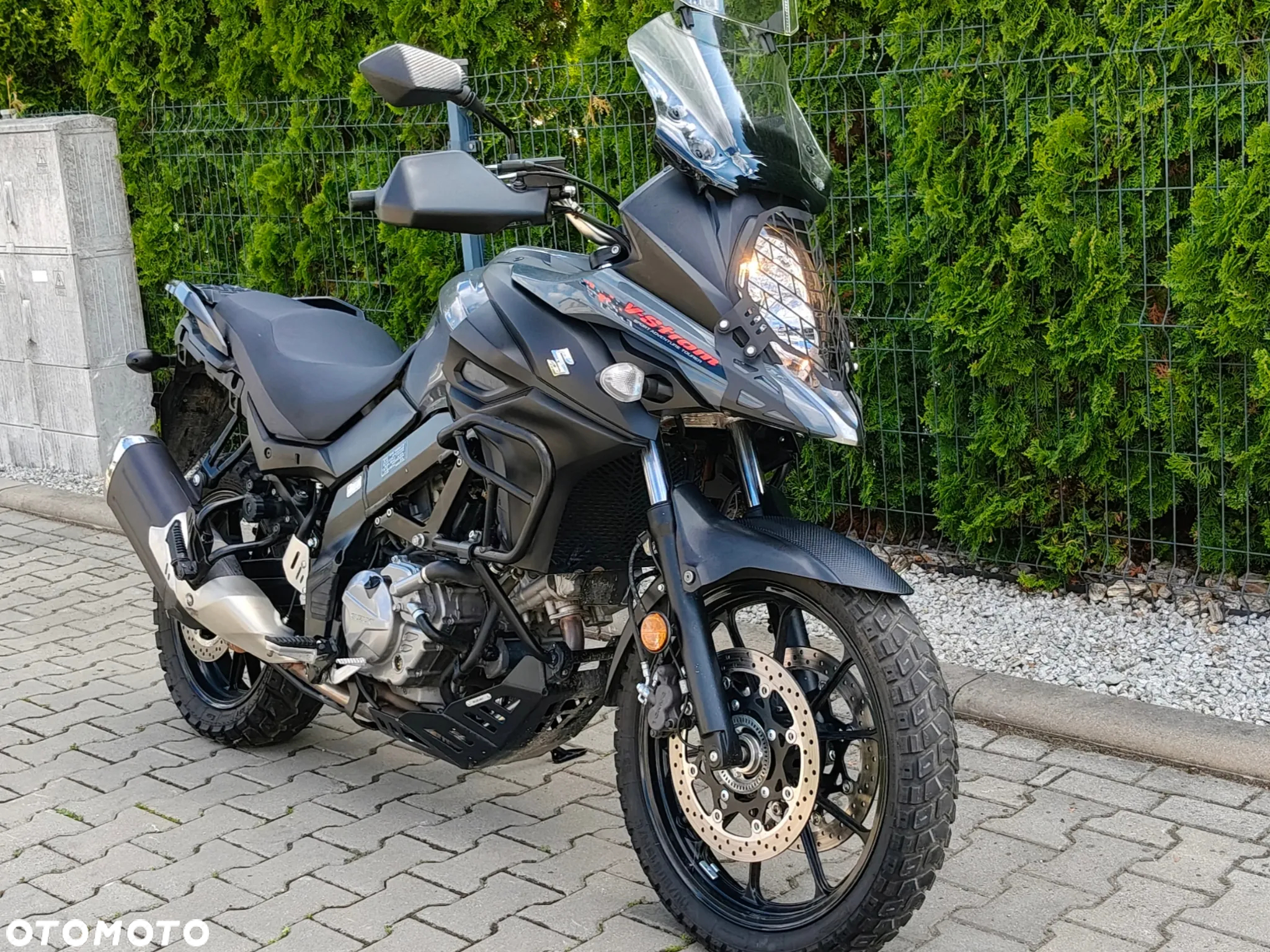 Suzuki V-STROM - 2