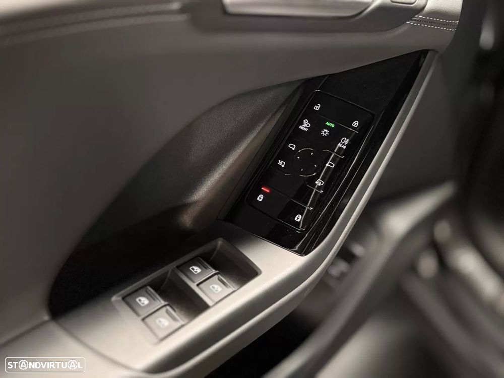 Audi Q6 e-tron 100 kWh Performance SE Business - 18