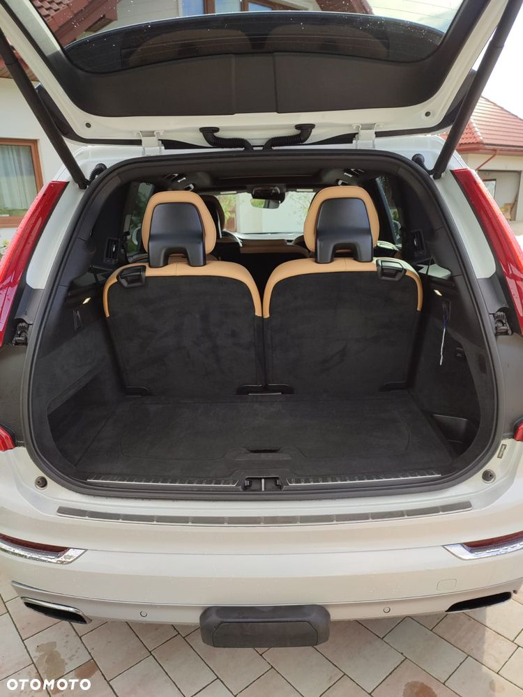 Volvo XC 90 - 12