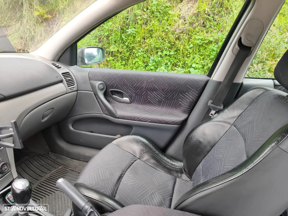 Renault Laguna Break 1.9 dCi Confort - 13