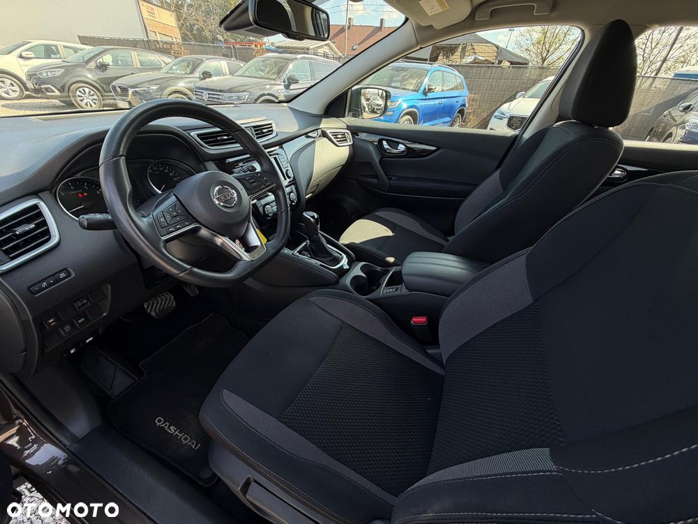 Nissan Qashqai 1.3 DIG-T DCT N-TEC - 24