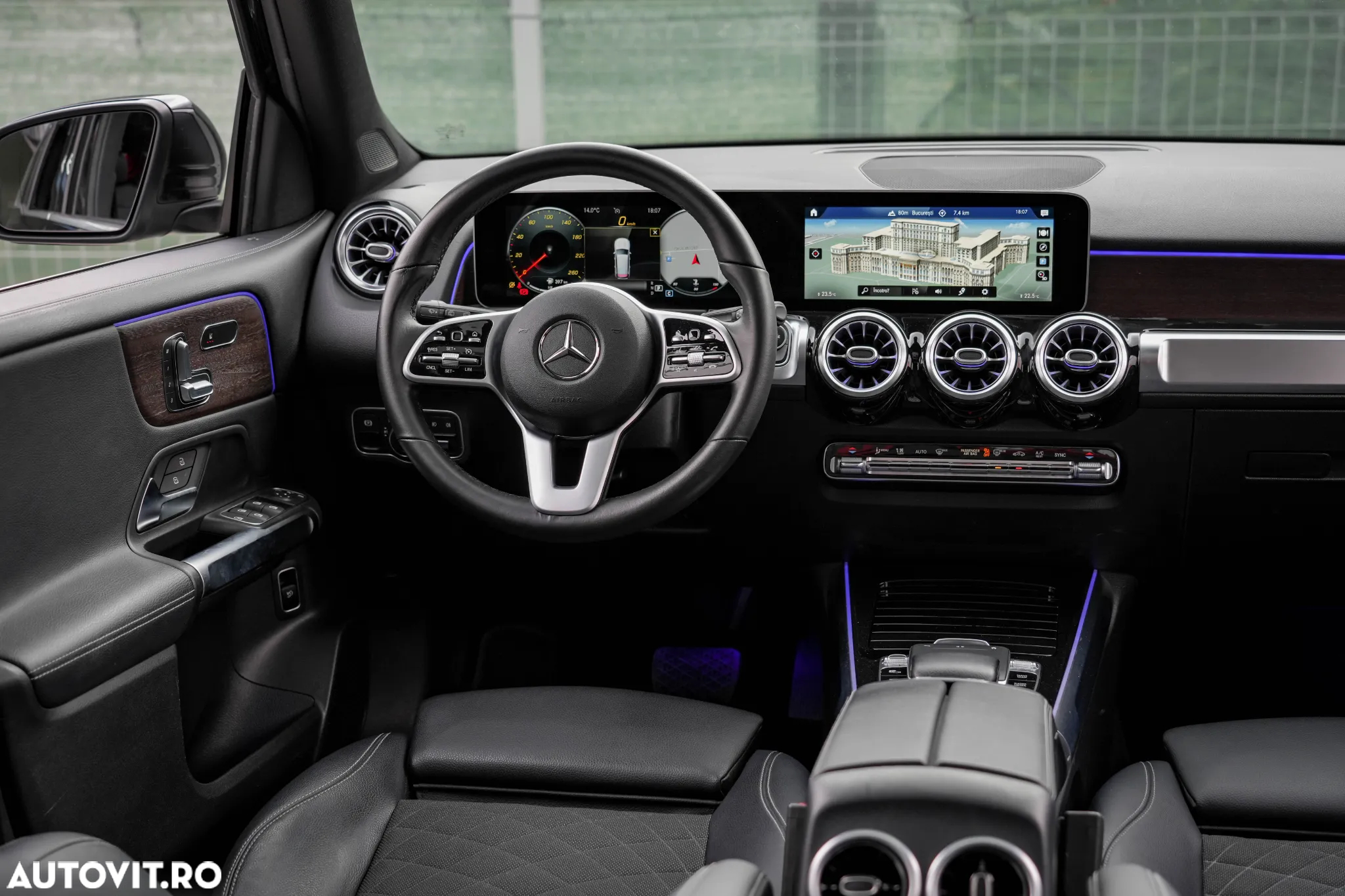 Mercedes-Benz GLB 200 d 4Matic 8G-DCT - 6