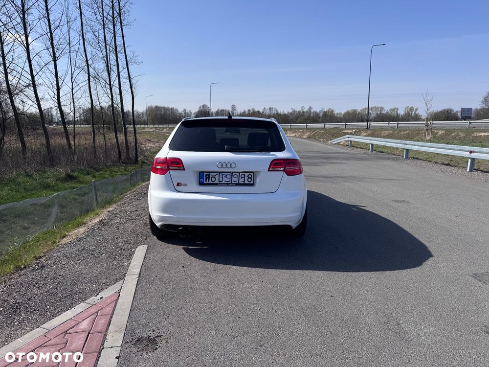 Audi A3 Sportback 3.2 Quattro S tronic - 7